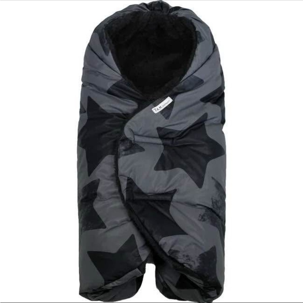 Brand New 7AM Enfant Nido Winter Wrap Star Print